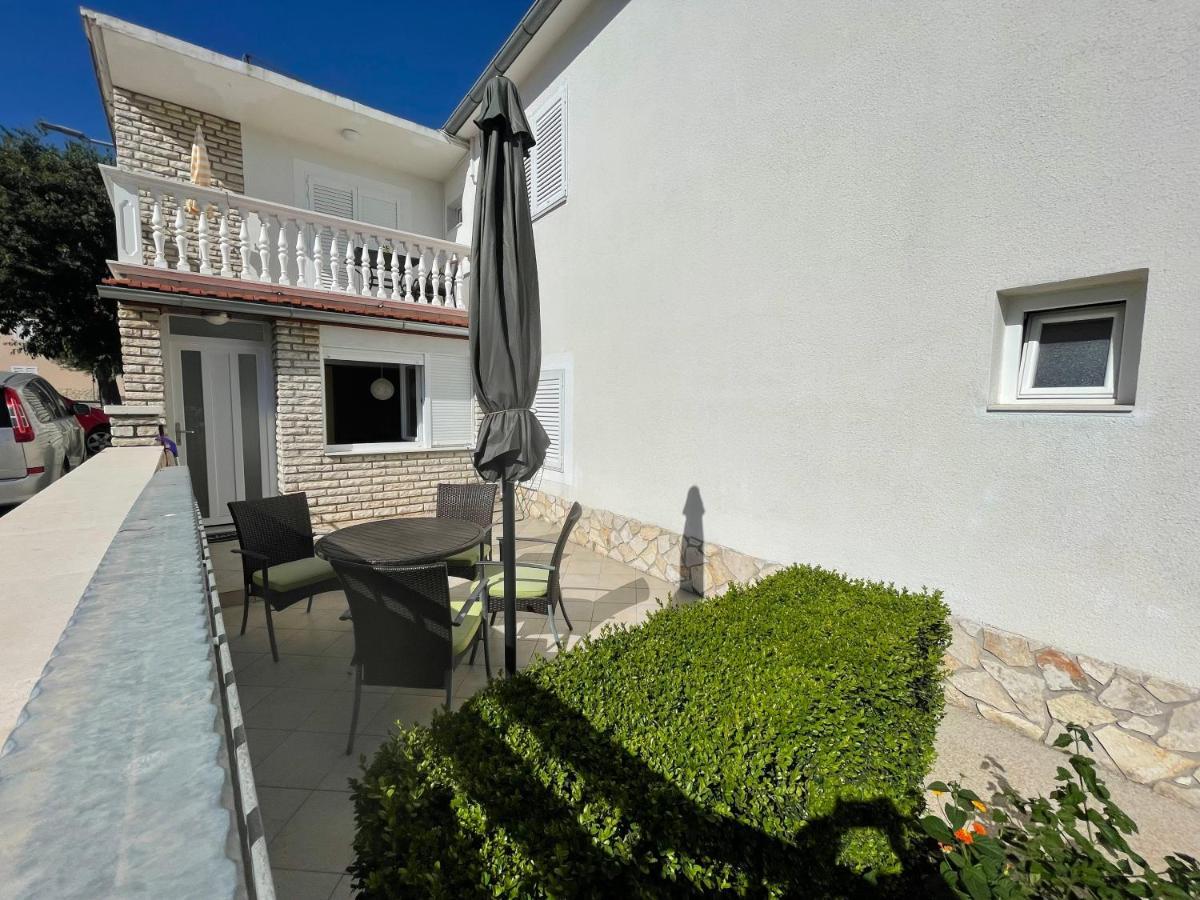 Guest House Micin Vodice Exterior photo