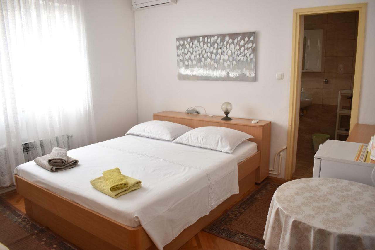 Guest House Micin Vodice Exterior photo