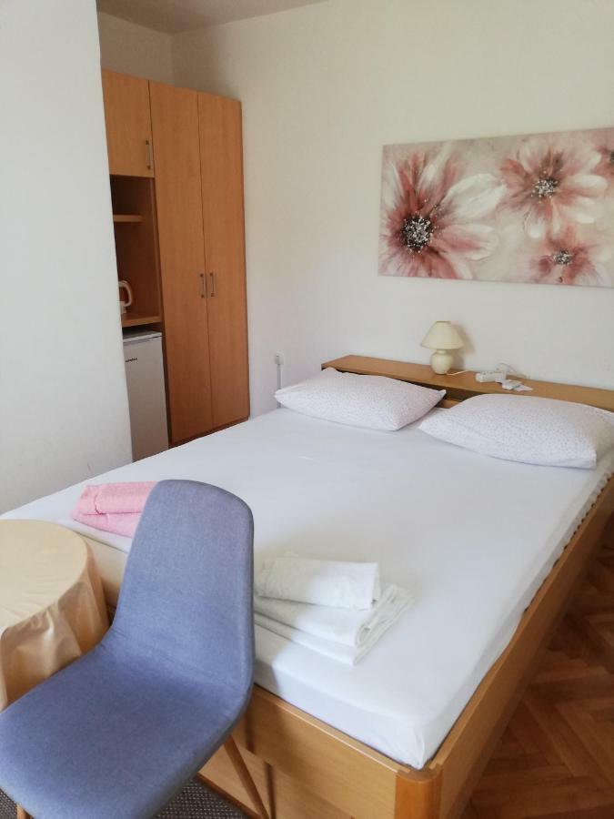 Guest House Micin Vodice Exterior photo